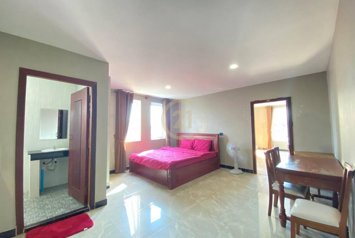 Two bedroom for rent at Wat phnom