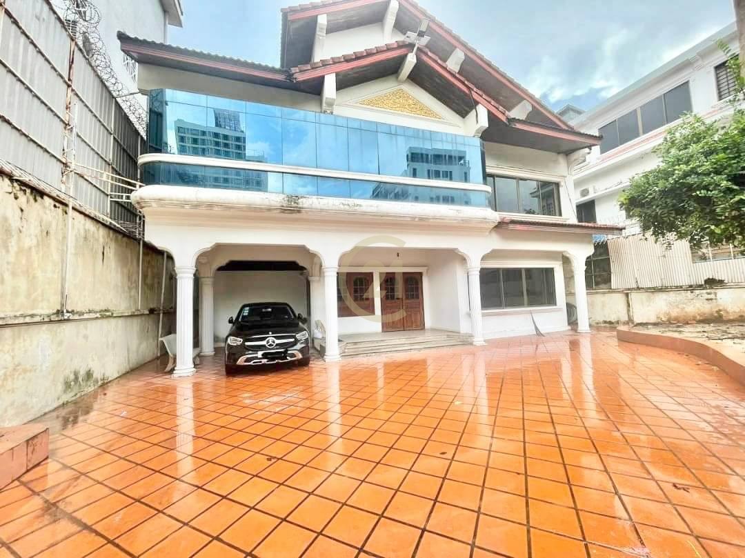 Villa Available In Beaong Reang