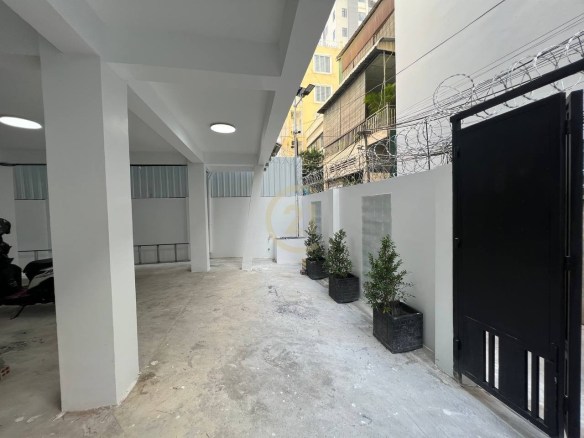Brand new building for SALE at Tonle Bassac