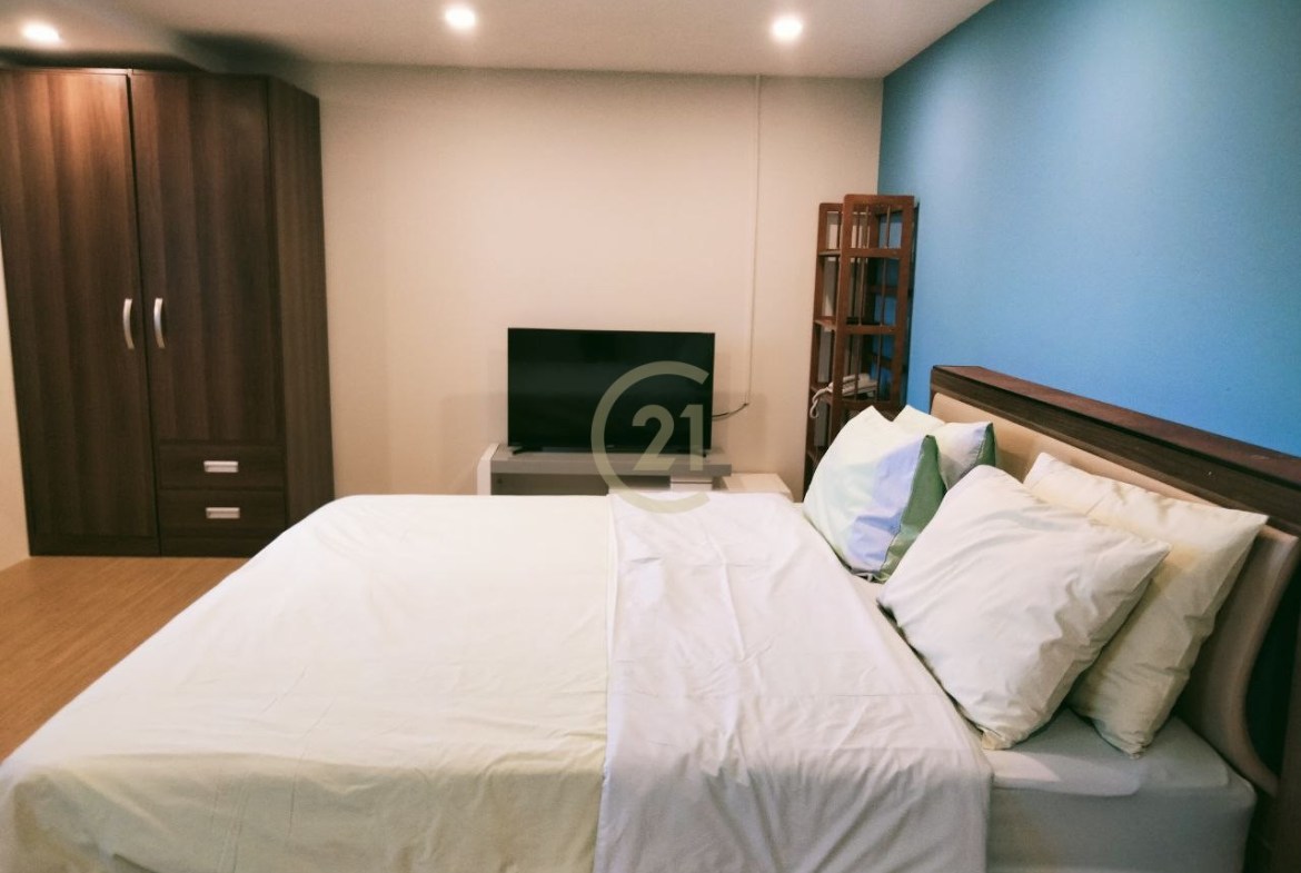 Two Bedroom For Rent At Daun Penh
