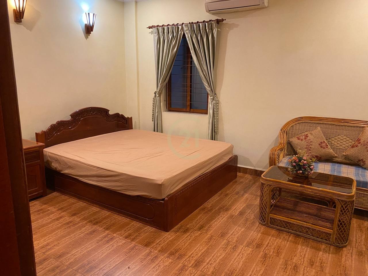 One Bedroom For Rent At Daun Penh