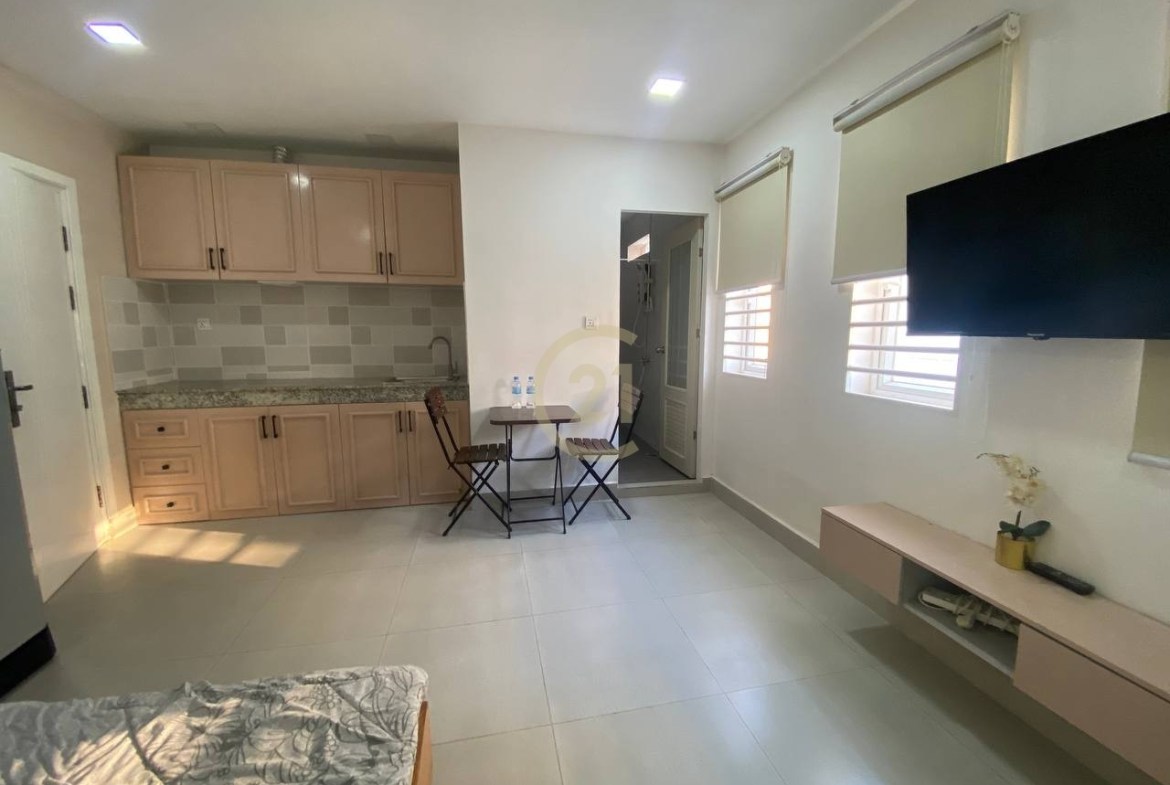 Studio for rent at Aeon1