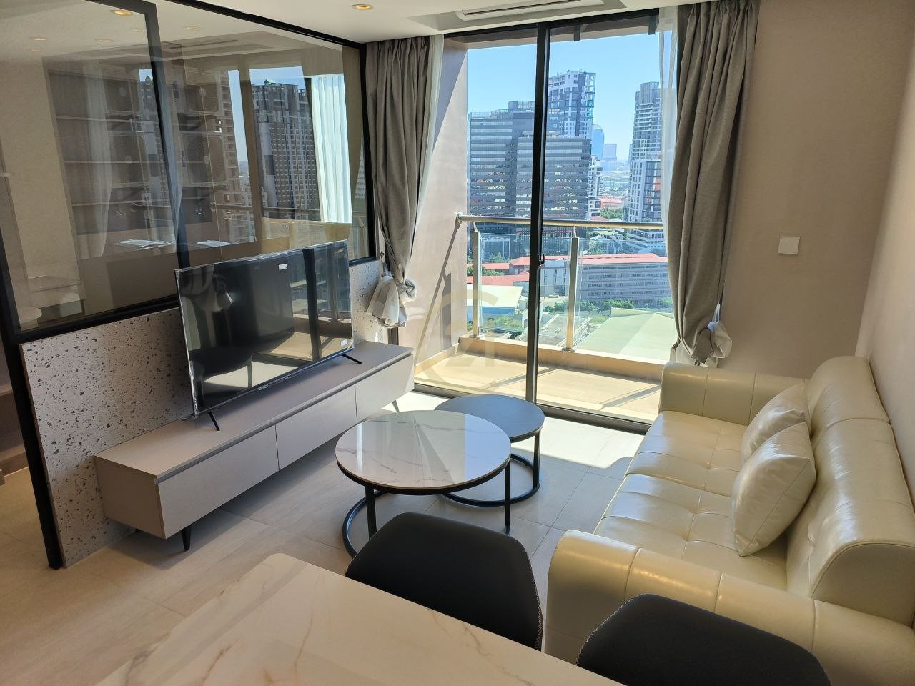 Two bedroom for rent at TK Avenue