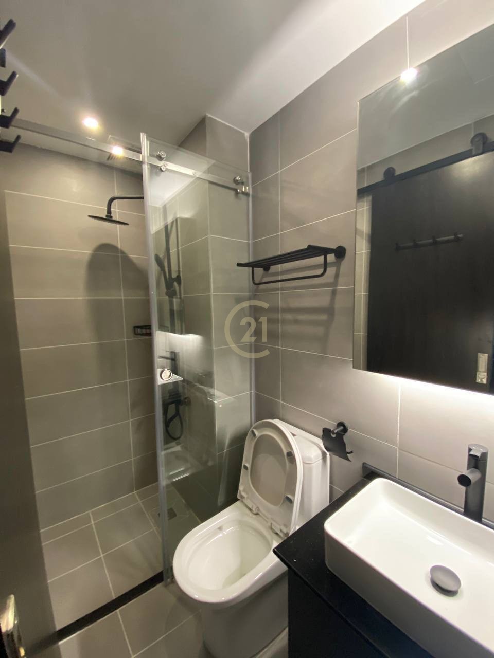 Studio Amenities & Facilities BKK 1