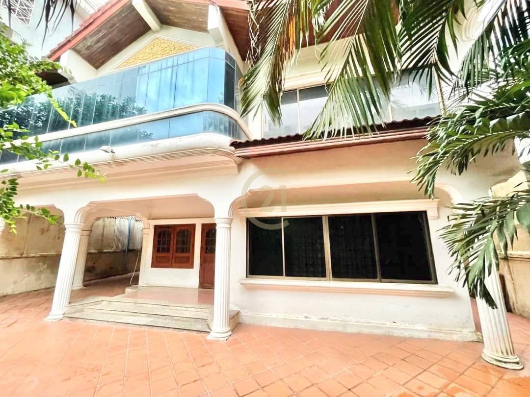 Villa Available In Beaong Reang