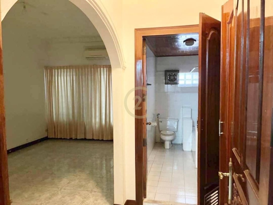 Villa Available In Beaong Reang