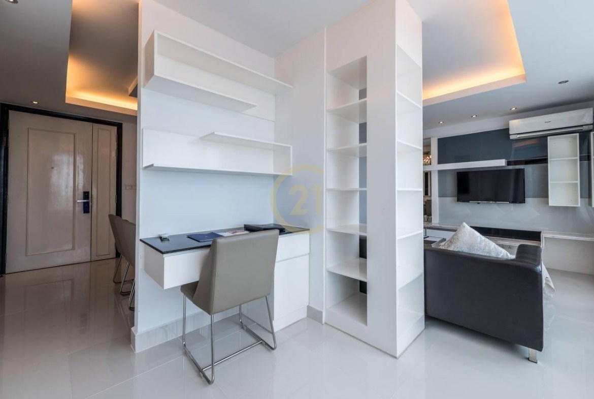 Modern 3 Bedroom Apartment For Rent BKK1