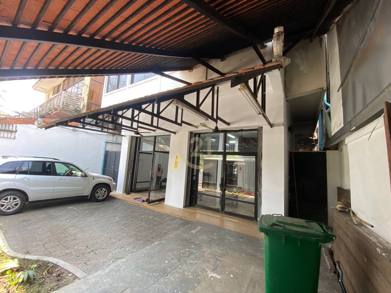 Villa Available In Tonle Bassac Land On Main Road