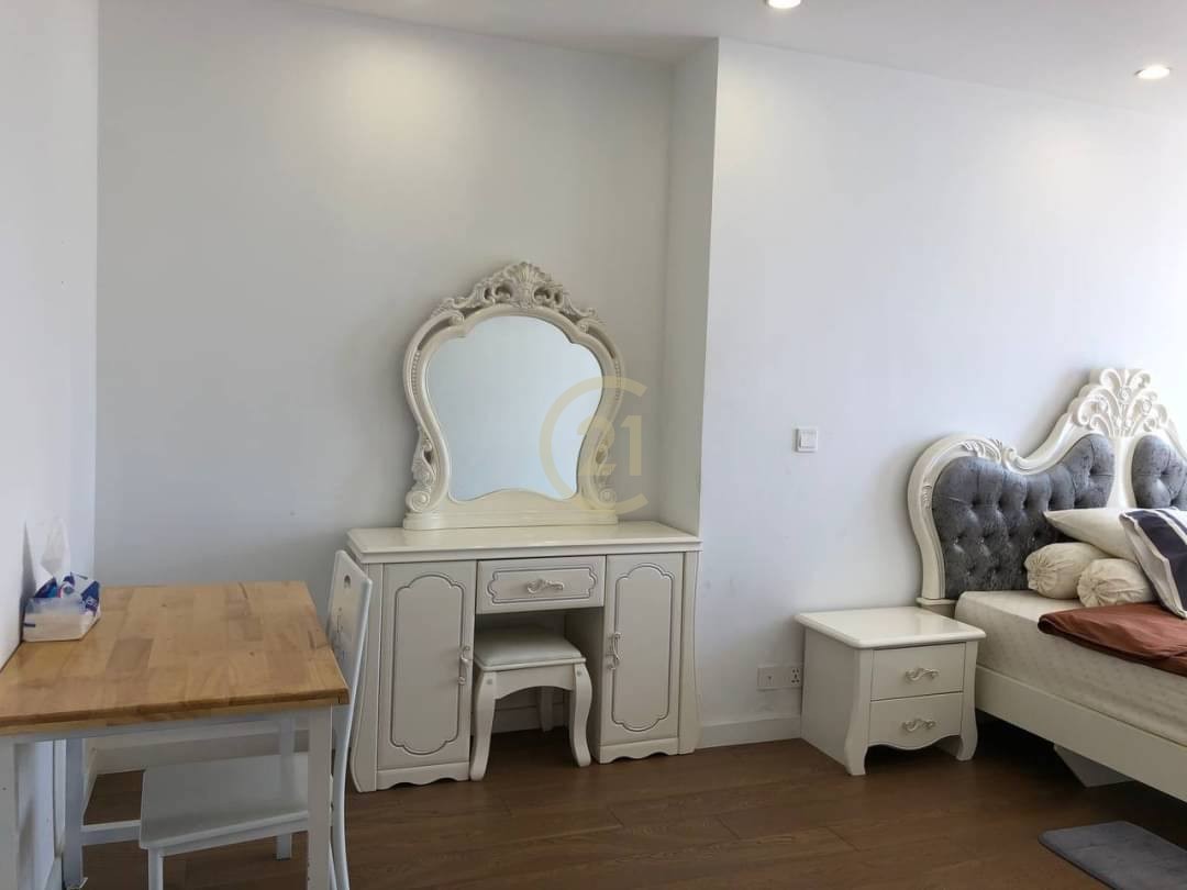 2 Bedroom Apartment Available Koh Pich Area