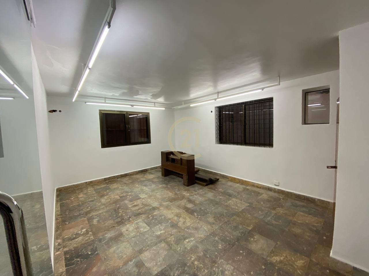 Villa Available In Tonle Bassac Land On Main Road