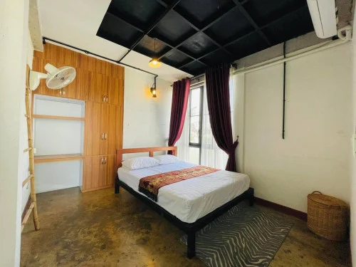 WESTERN ONE BEDROOM FOR RENT