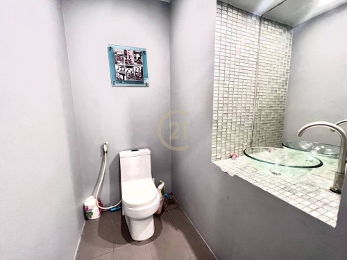 RENOVATE TWO BEDROOM FOR RENT