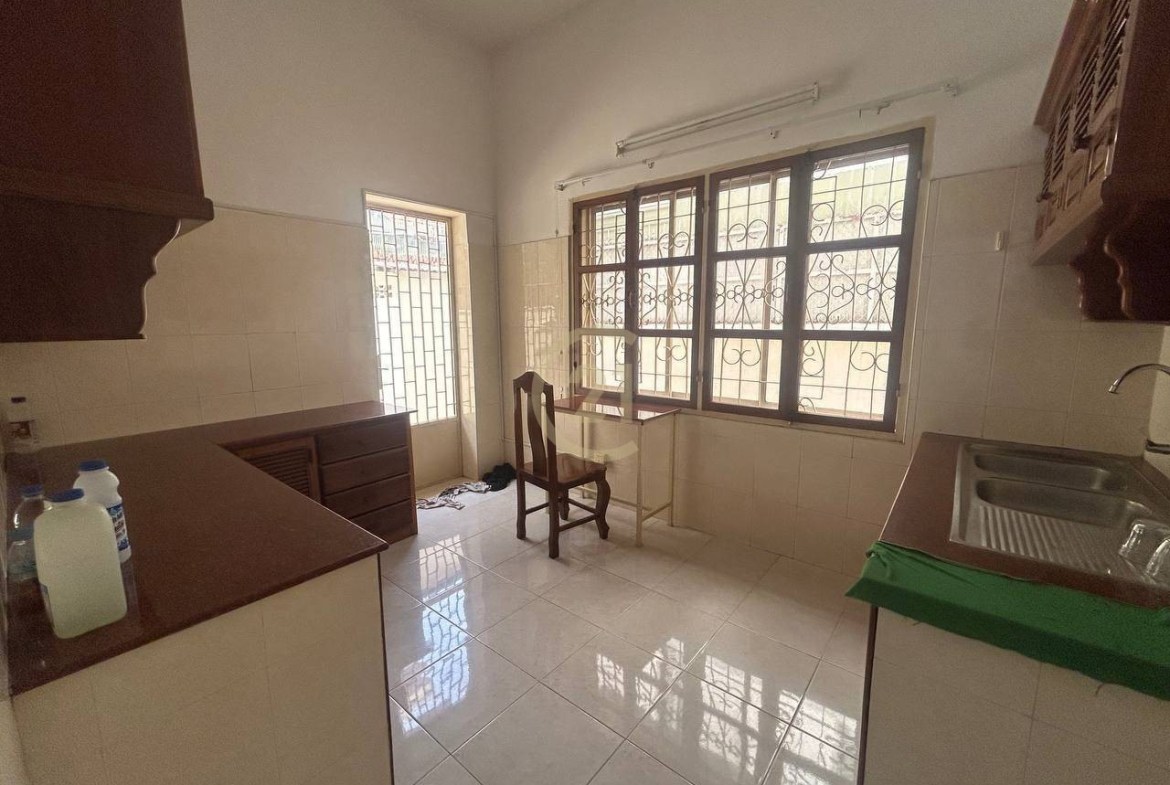 Nice House for rent at BKK1