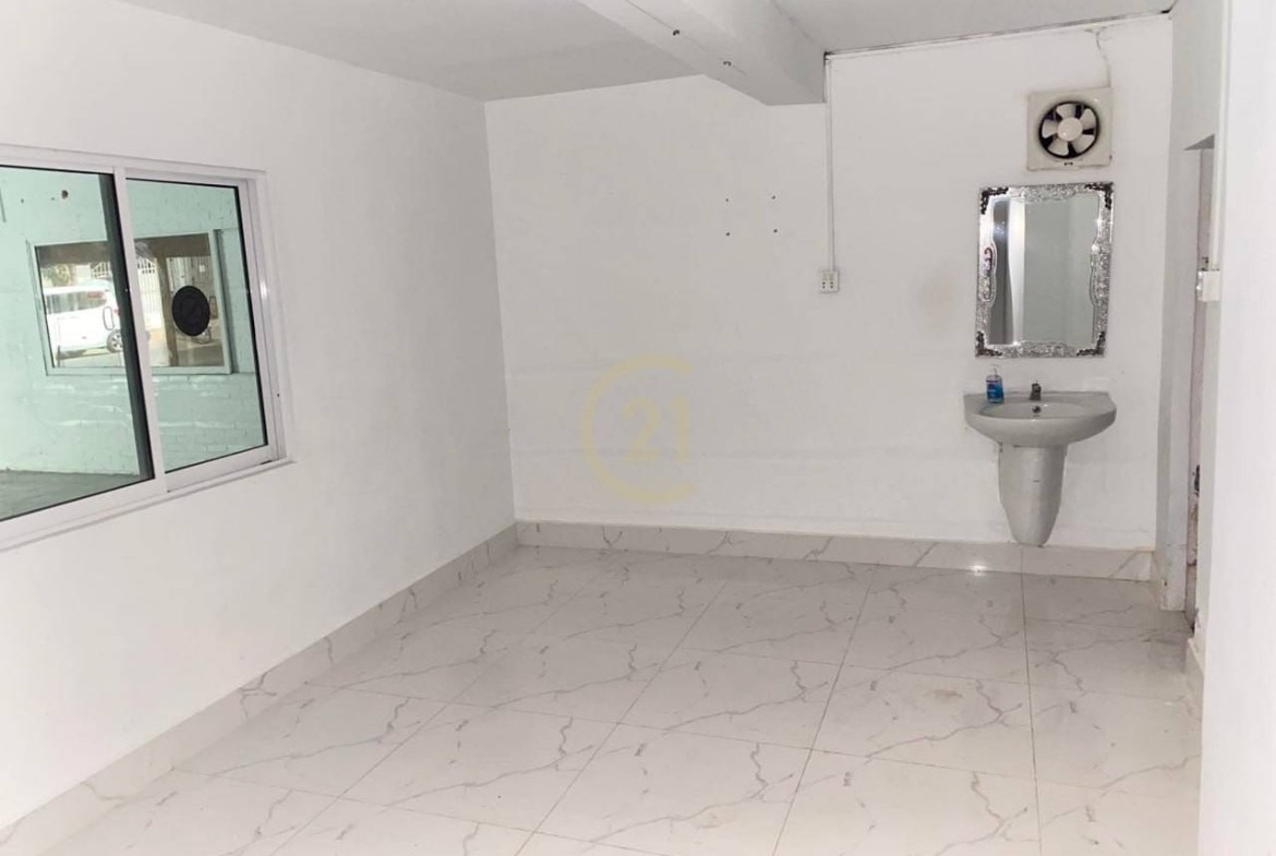Shophouse for rent at BKK2