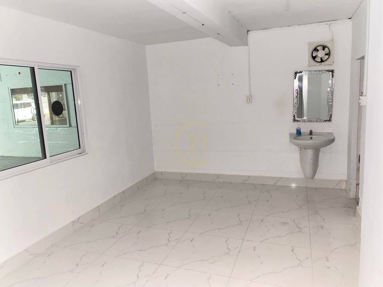 Shophouse for rent at BKK2