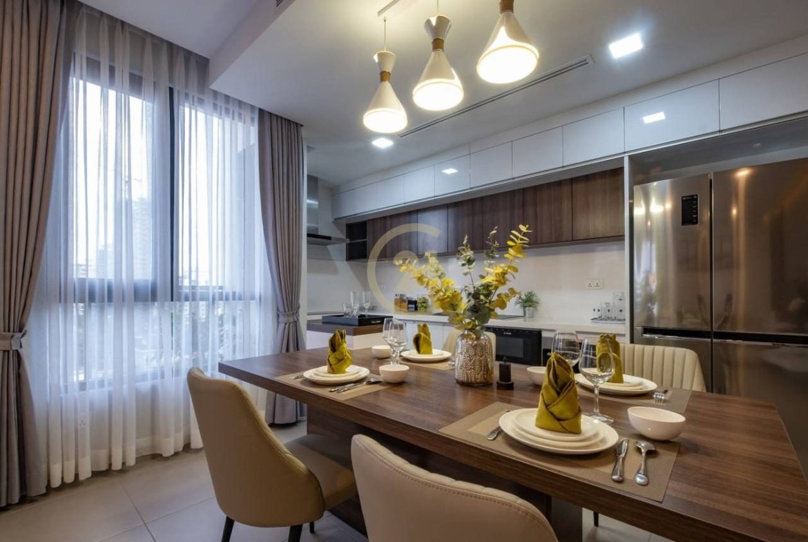 Luxury 2-bedroom for rent at BKK1