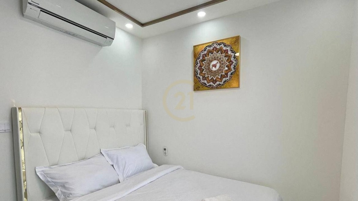 LUXERY THREE BEDROOM FOR RENT