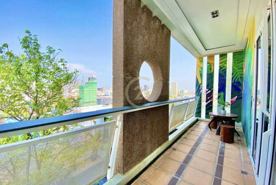 CLASSIC TWO BEDROOM FOR RENT