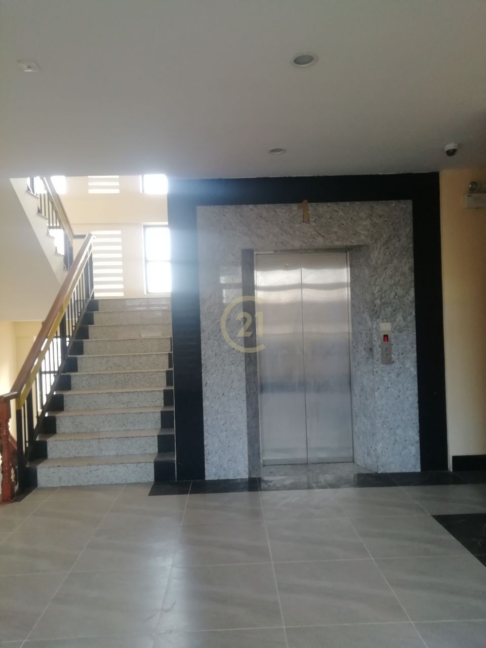 whole building for rent with some furniture