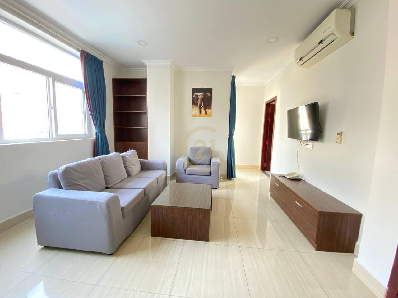 MODERN THREE BEDROOM FOR RENT