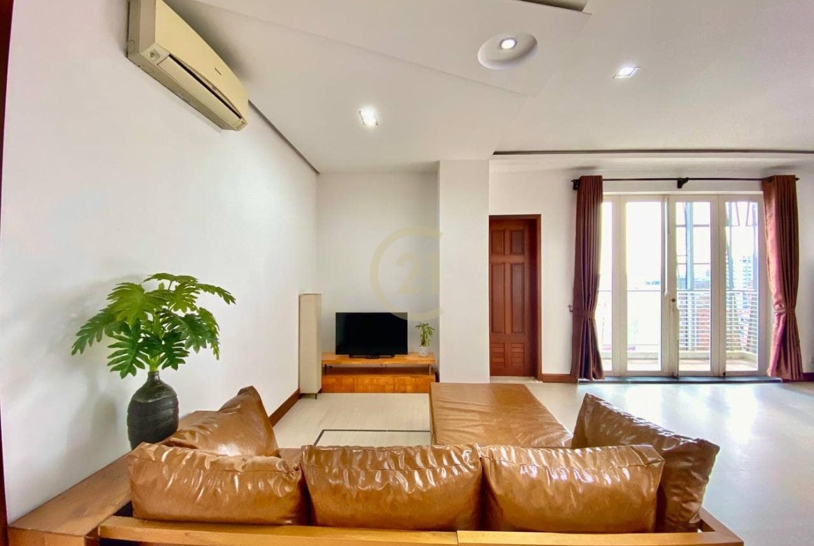 CLASSIC TWO BEDROOM FOR RENT