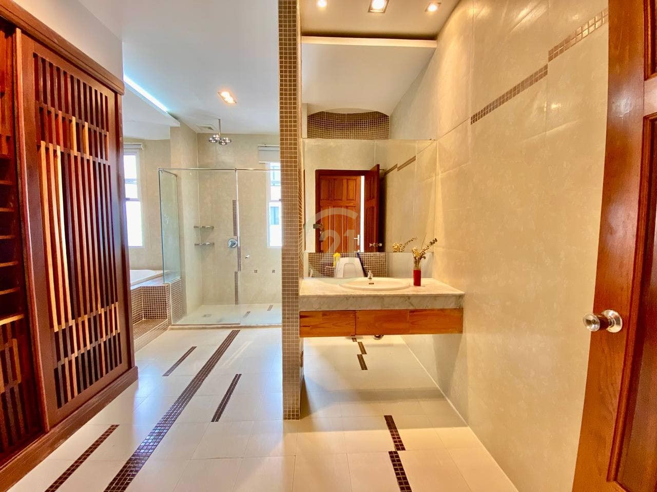 429578413_768940285293704_6692603091491486758_n CLASSIC TWO BEDROOM FOR RENT