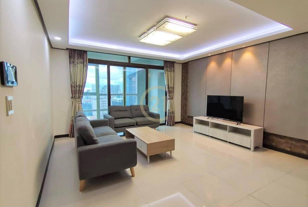 MODERN THREE BEDROOM FOR RENT