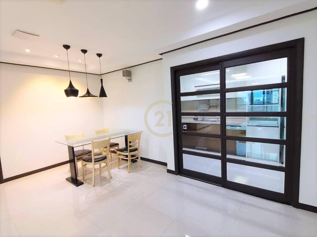 MODERN THREE BEDROOM FOR RENT