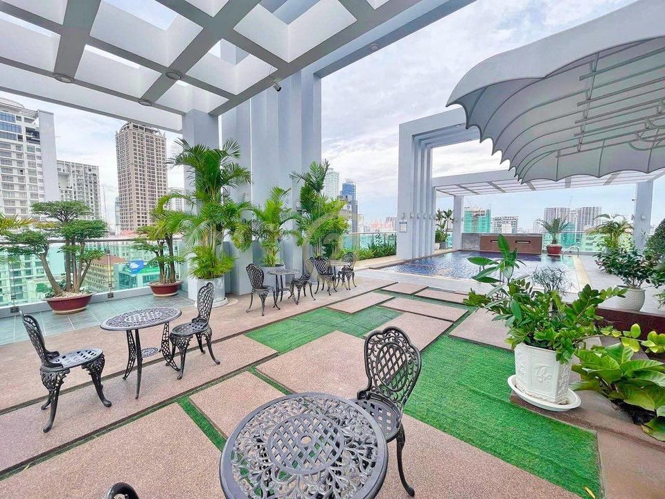 SPACIOUSE TWO BEDROOM FOR RENT