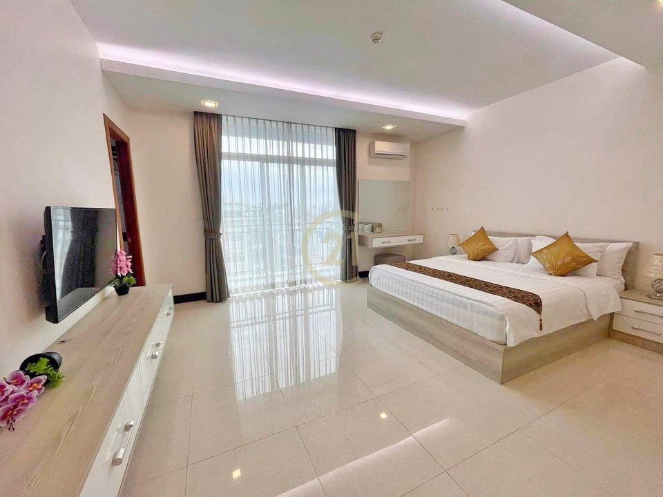 SPACIOUSE TWO BEDROOM FOR RENT