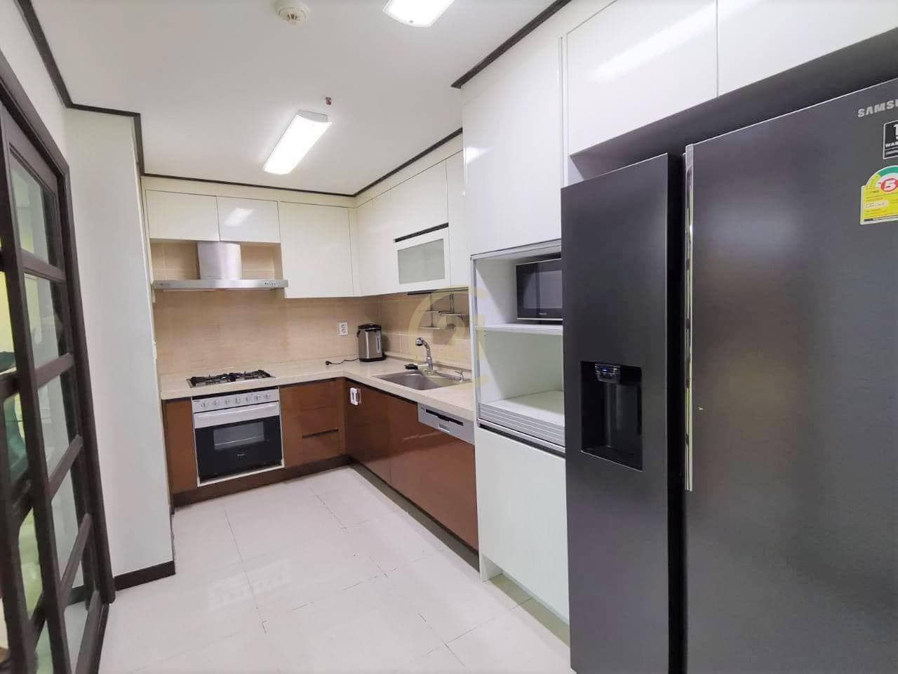 MODERN THREE BEDROOM FOR RENT