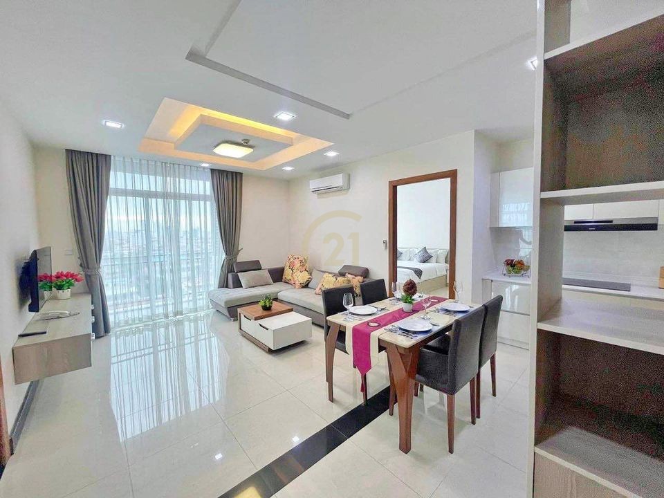 SPACIOUSE TWO BEDROOM FOR RENT