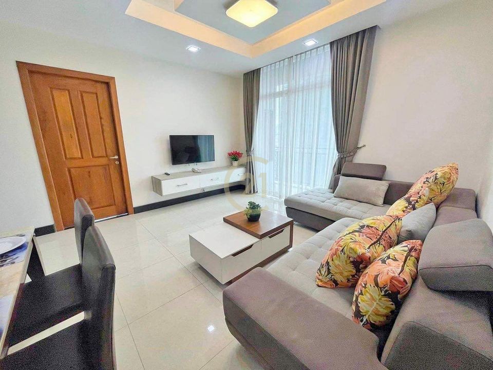 SPACIOUSE TWO BEDROOM FOR RENT