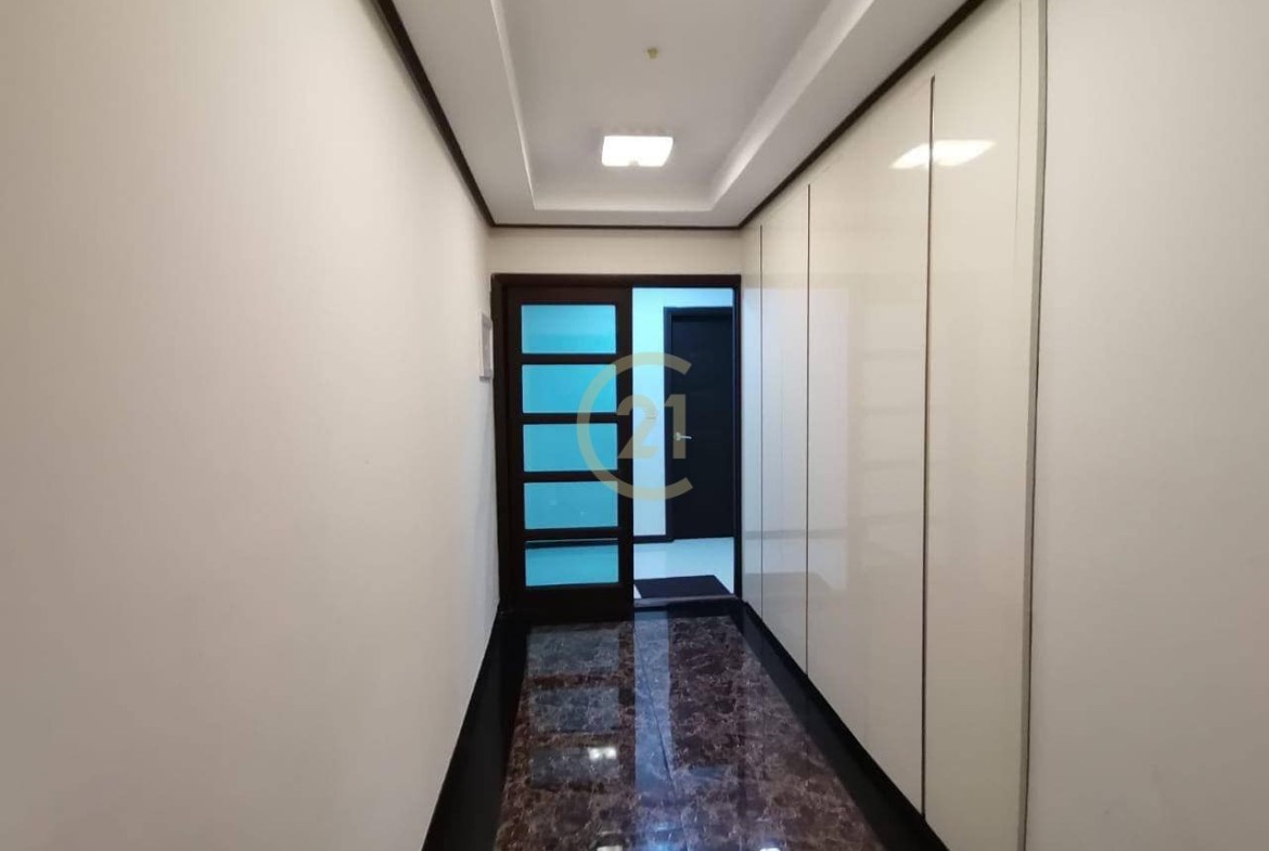 MODERN THREE BEDROOM FOR RENT