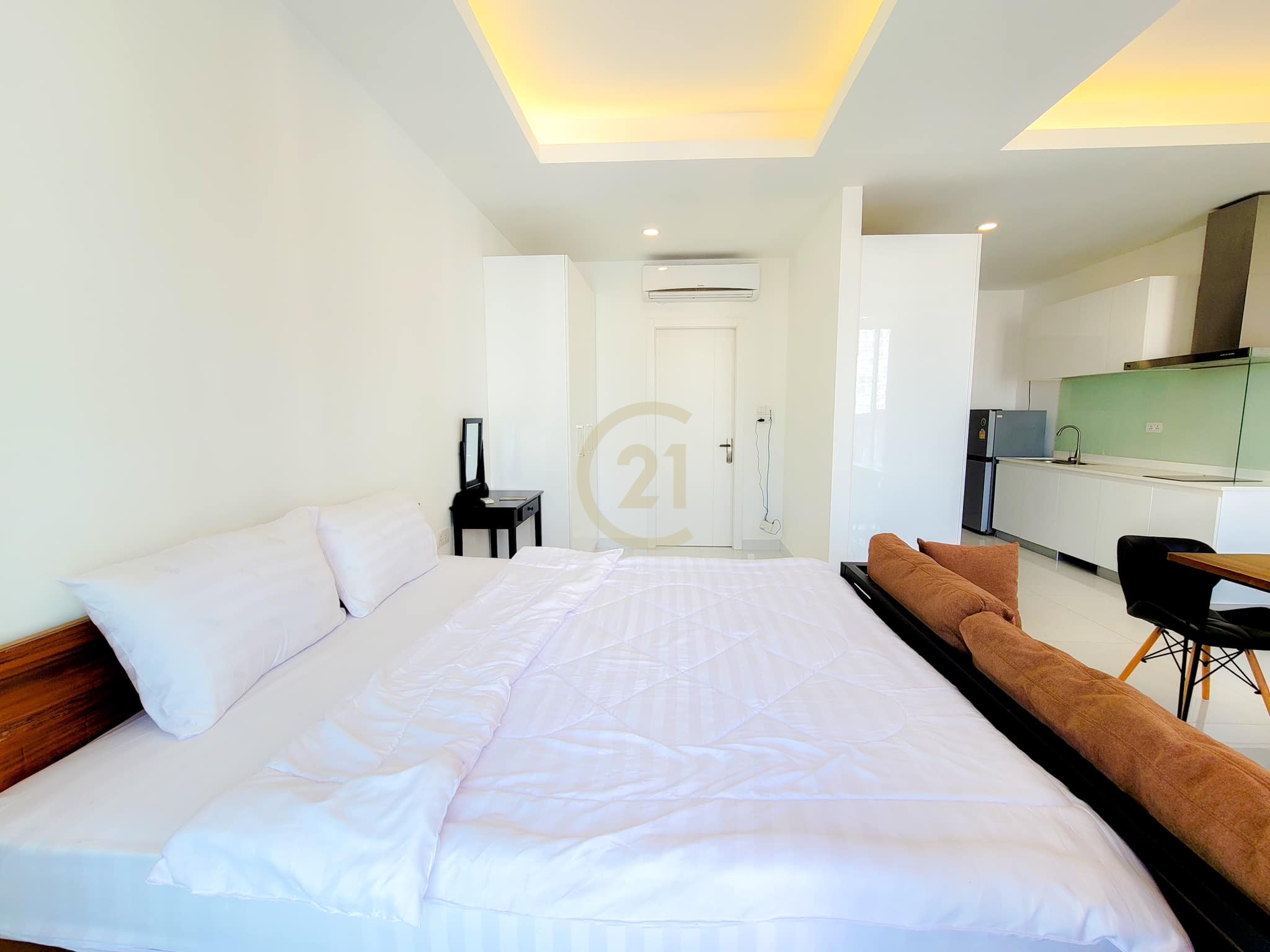 Modern Studio Apartment for rent at BKK1