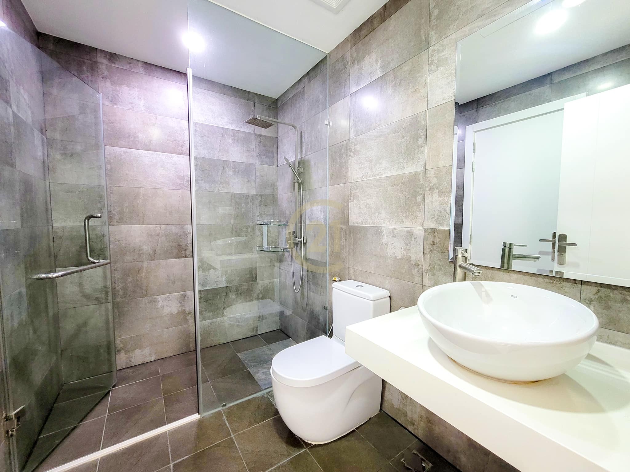 Modern Studio Apartment for rent at BKK1