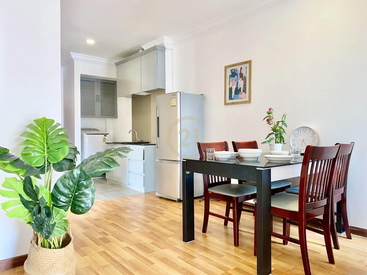 434554652_2356621277865518_94949 Modern 1 Bed Apartment for rent At BKK1
