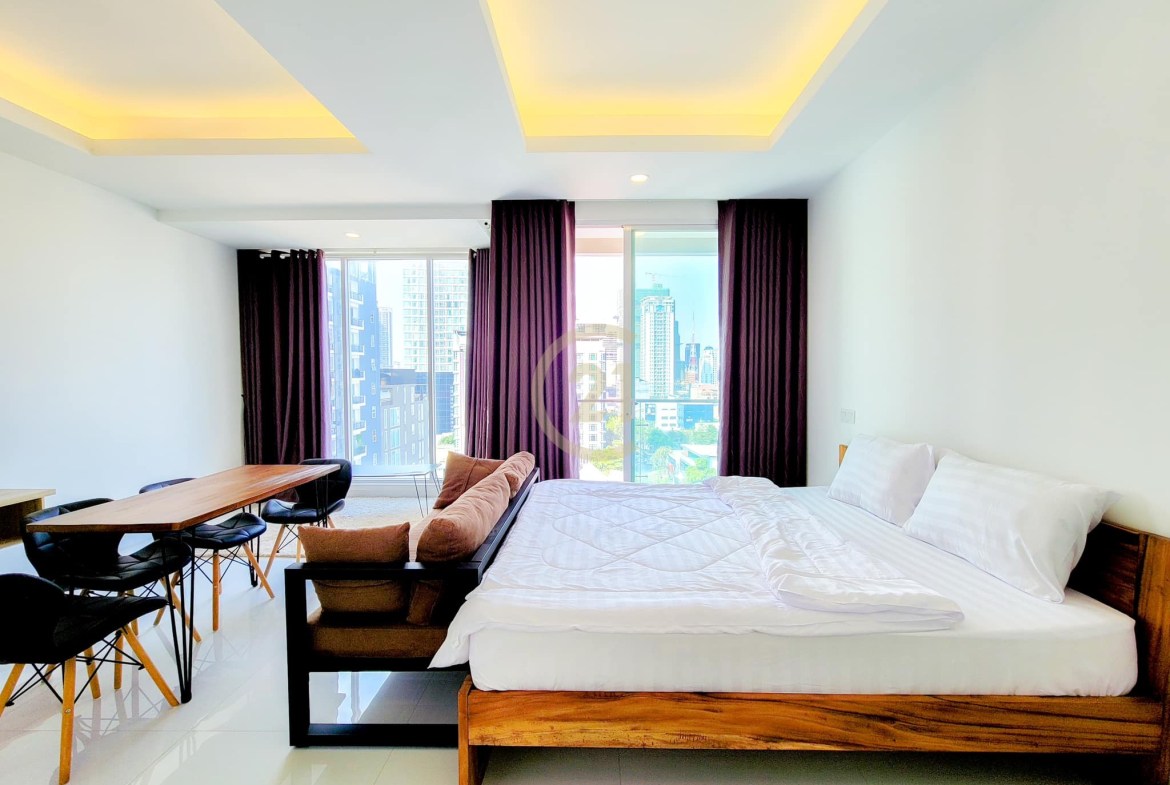Modern Studio Apartment for rent at BKK1
