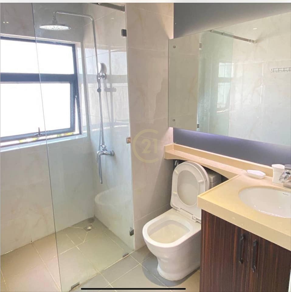 MODERN THREE BEDROOM FOR RENT