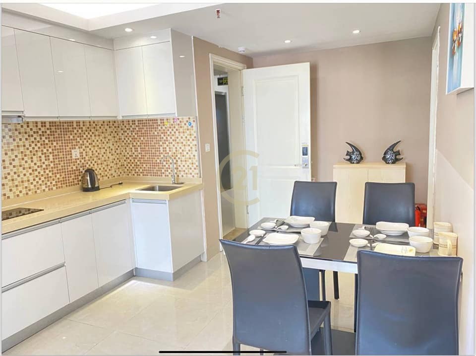 MODERN THREE BEDROOM FOR RENT