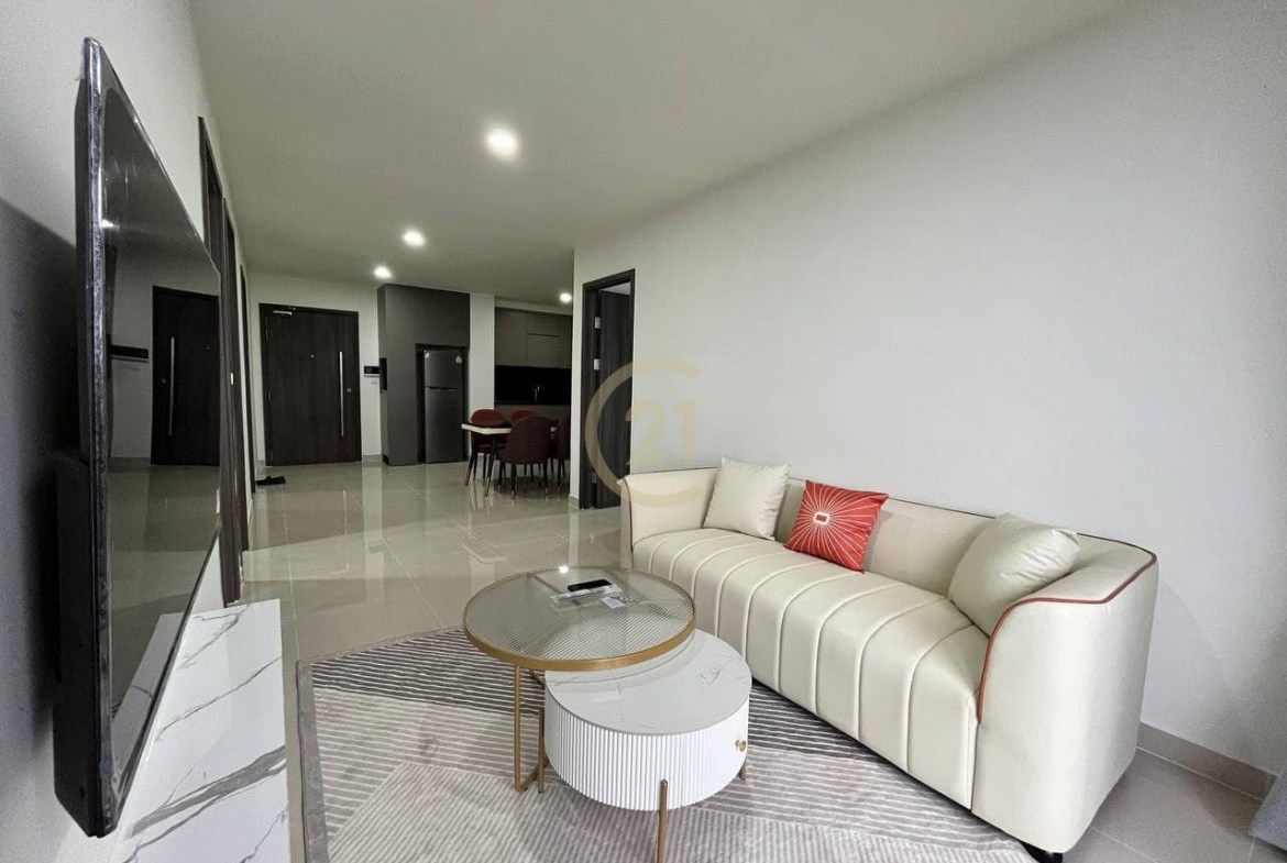 LUXERY THREE BEDROOM FOR RENT