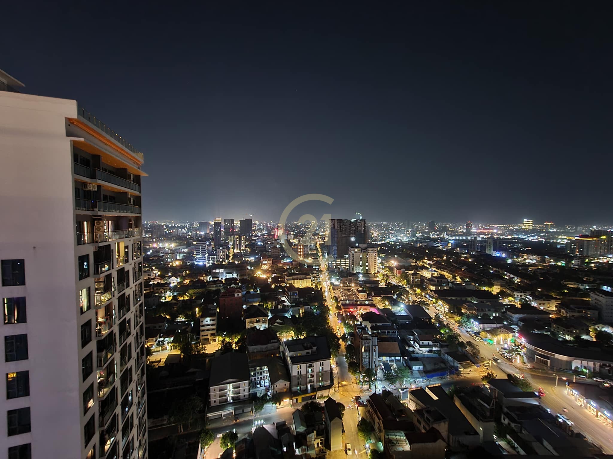 Modern 1BR Condo for rent at TK