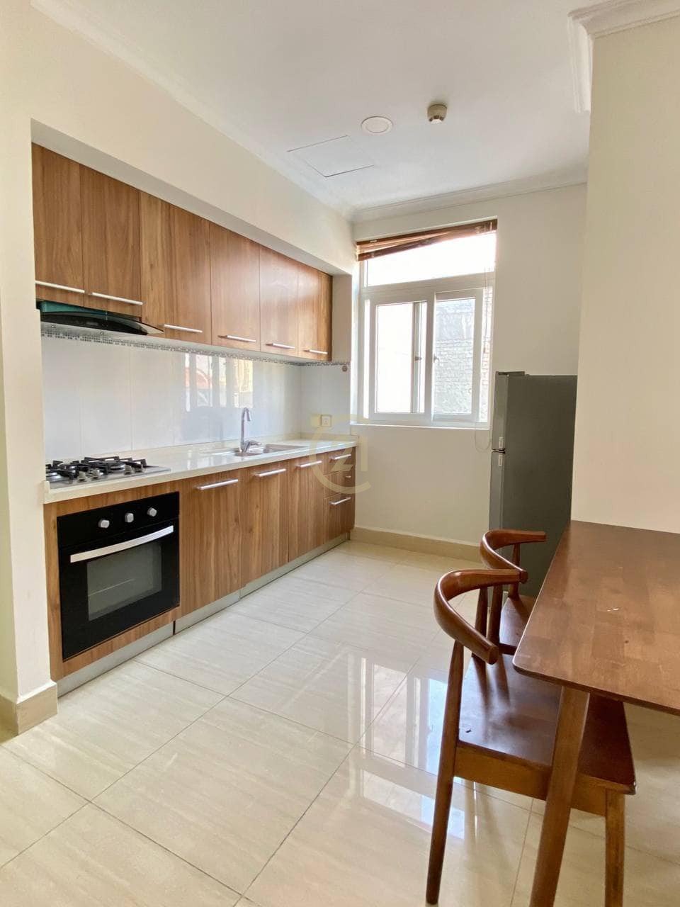 MODERN THREE BEDROOM FOR RENT