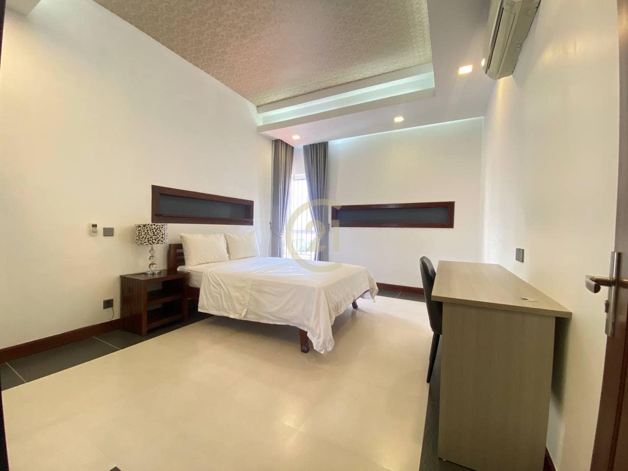 MODERN THREE BEDROOM FOR RENT