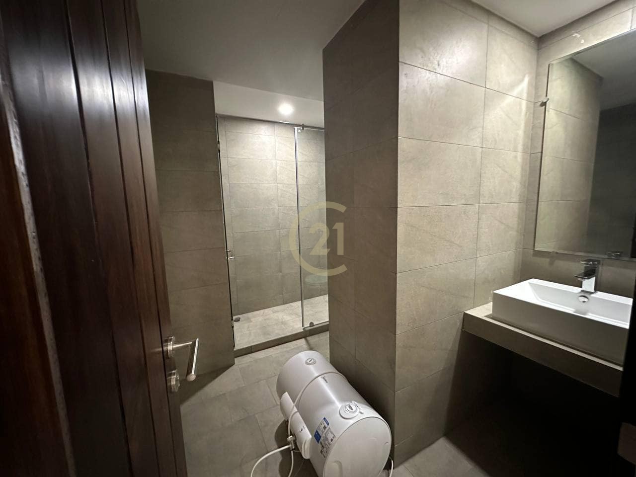 MODERN TWO BEDROOM FOR RENT