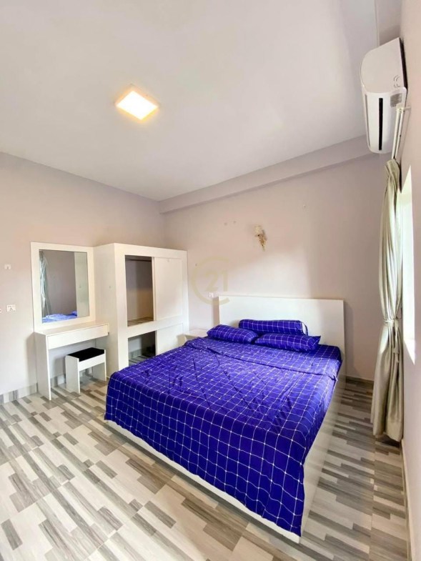 Two Bed Apartment for rent At Toul Tom Poung