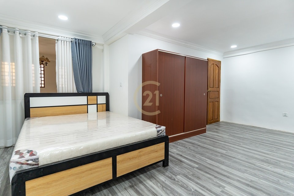 Special Price 2 Bed Ap for rent at Doun Penh