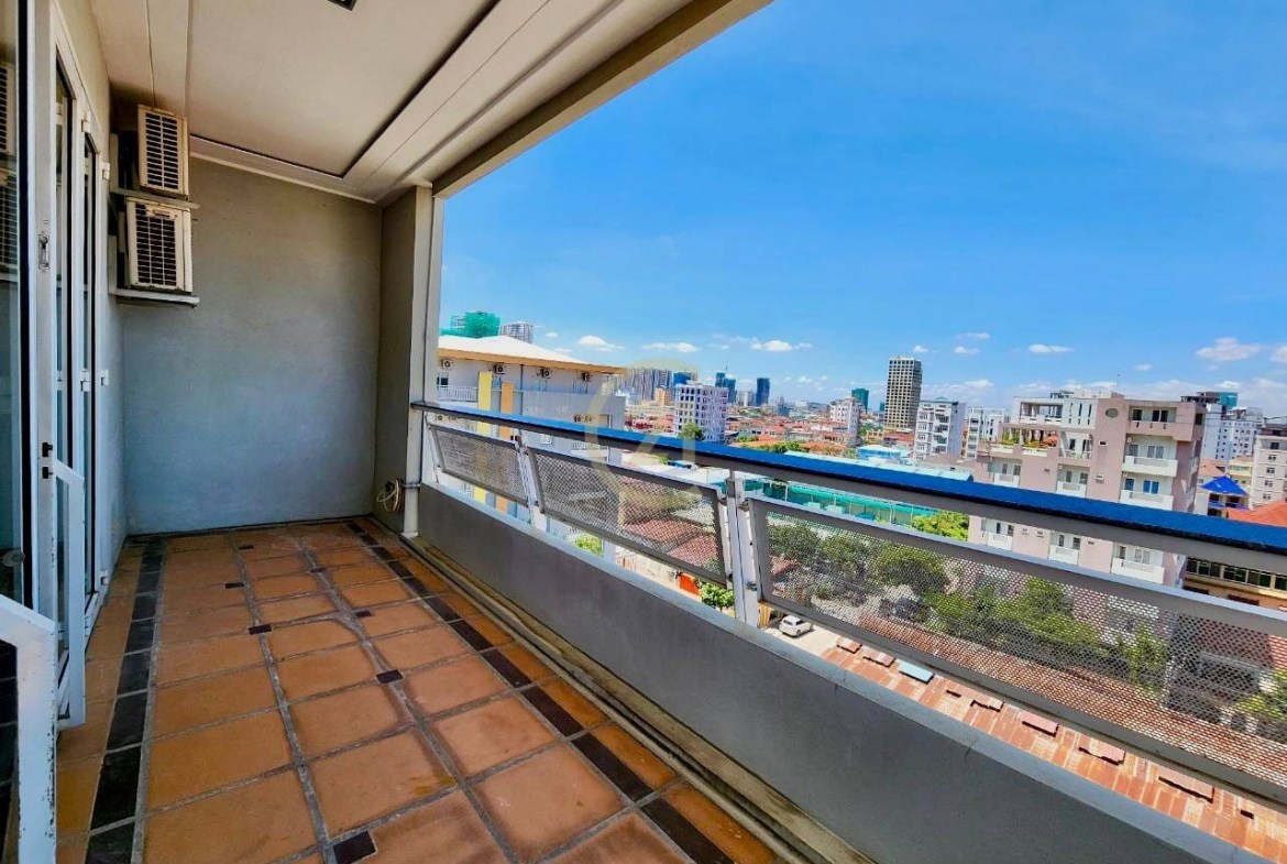 Modern 2 Bed Apartment for rent at TTP