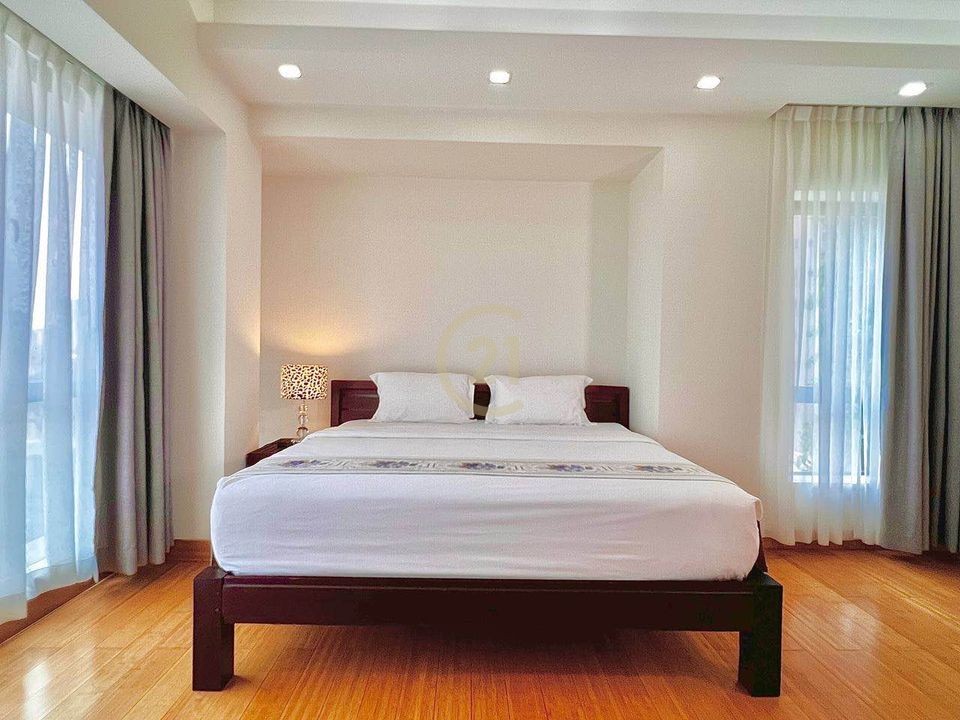 CLASSIC TWO BEDROOM FOR RENT