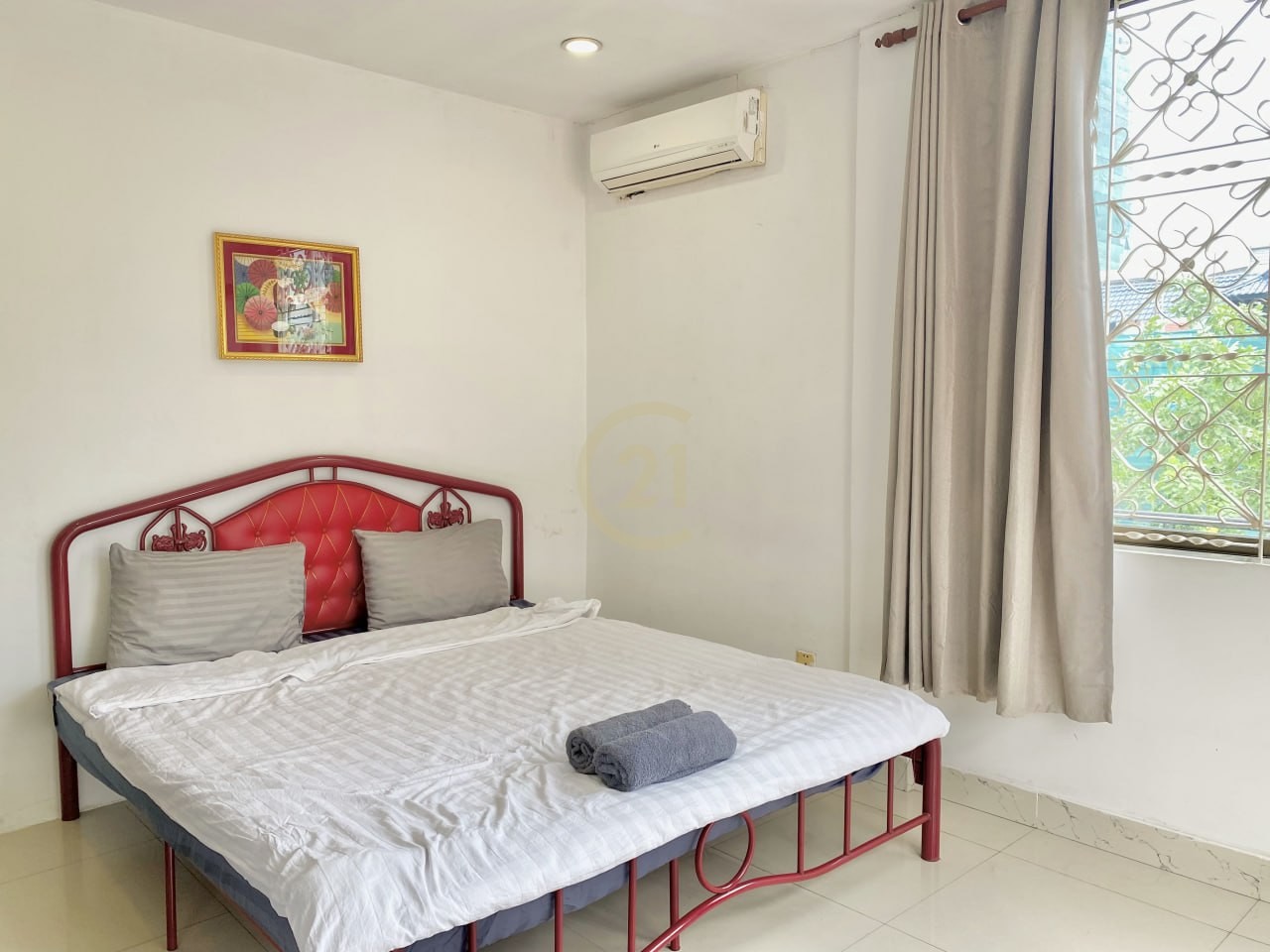 One bedroom for rent at Russian market